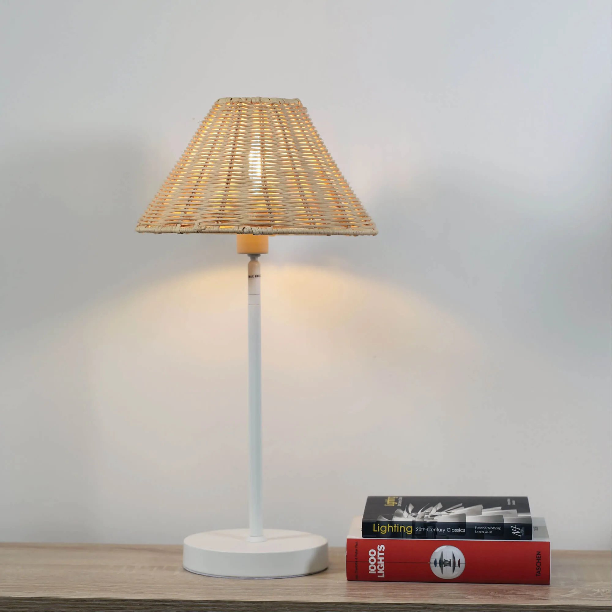 ORIEL BELIZE TABLE RATTAN LAMP
