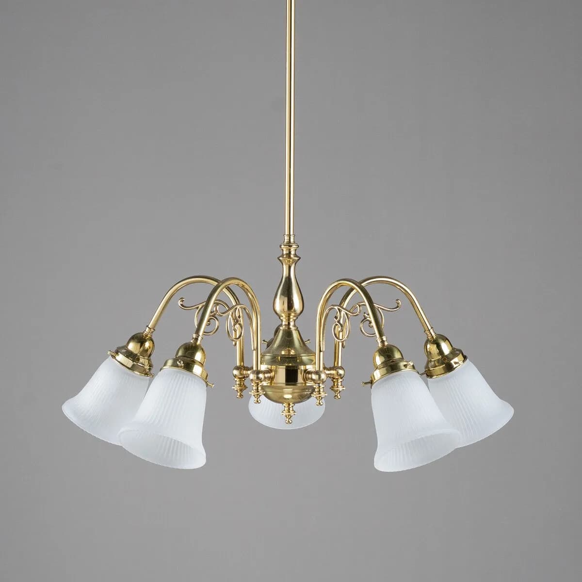 Lighting Inspirations Victoriana 5 Light Pendant With Zipper 23 Frost Shades